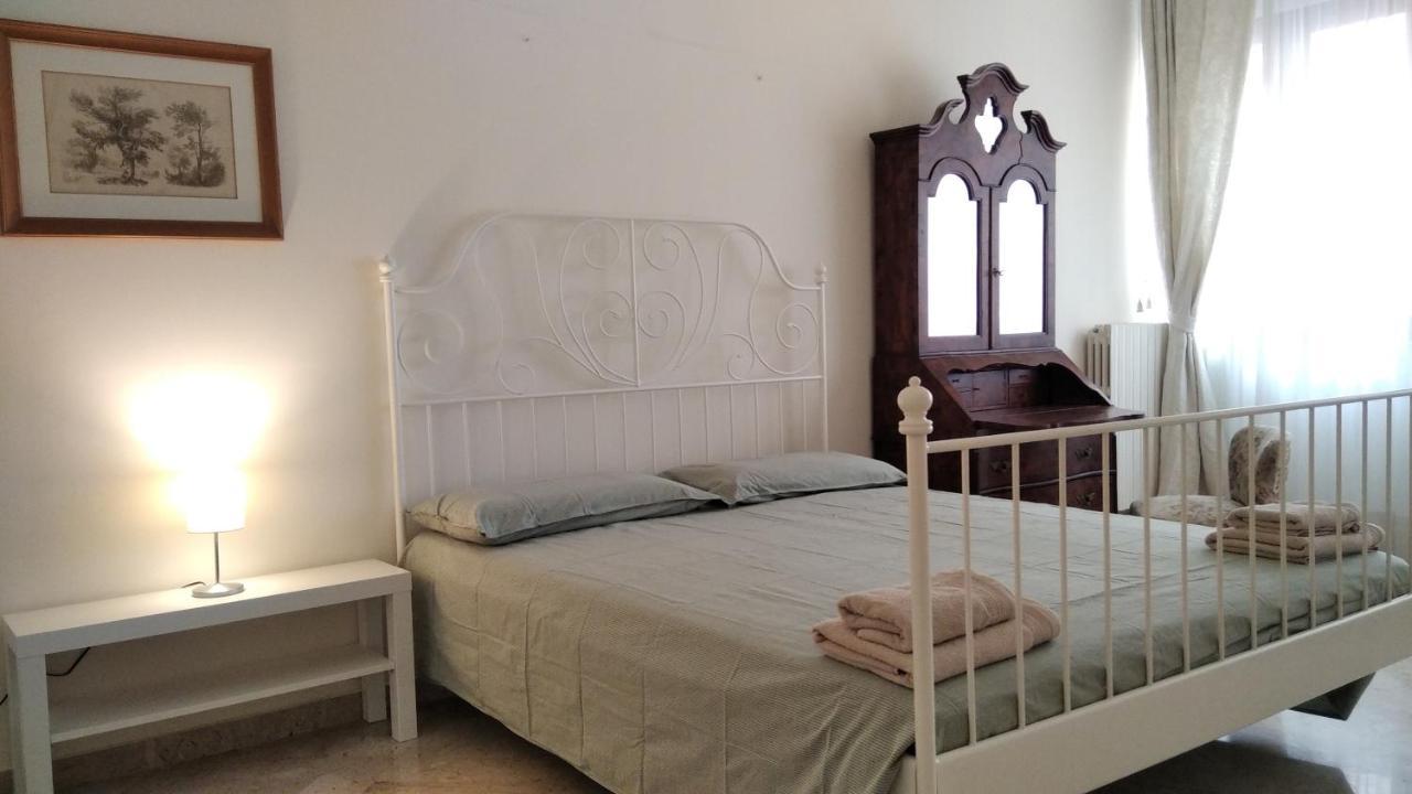 Piccinni House Bari Eksteriør billede