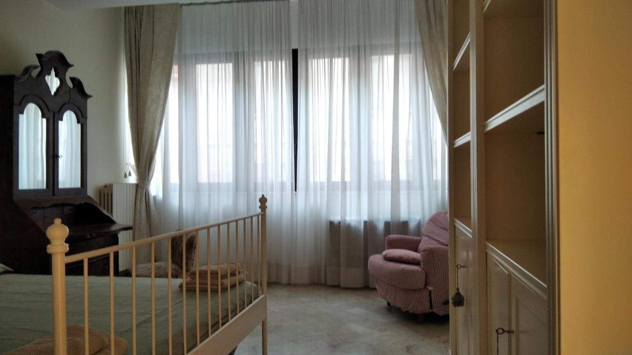 Piccinni House Bari Eksteriør billede
